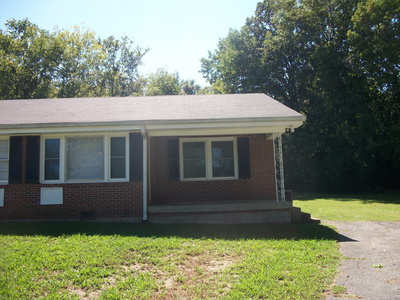 1618 Trinity Cir