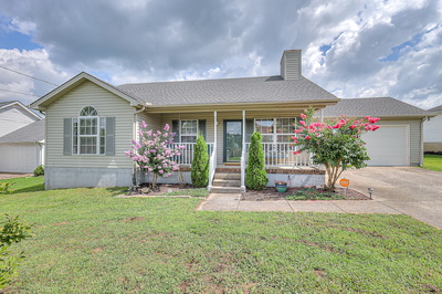 421 Randall Ln