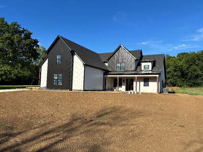 2039 Liberty Ln