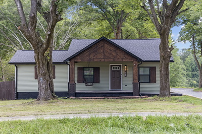 712 Westside Dr