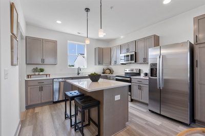 604 Harper Lndg