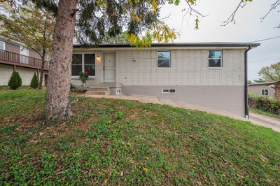 144 Luna Dr