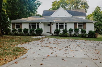 1100 Grandview Dr