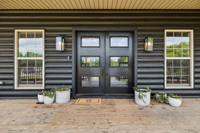 Exterior view of 7988 Golf Club Rd in Mount Pleasant, TN