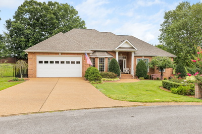 116 Courtside Ln