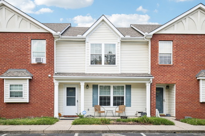 Exterior view of 5025 73rd Ave in La Vergne, TN