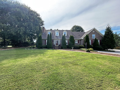 Exterior view of 2546 Steeplechase Rd in Gallatin, TN