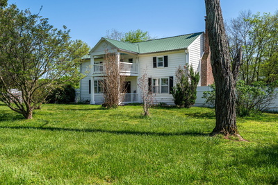 760 Flat Woods Rd