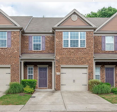 1326 Crown Point Pl