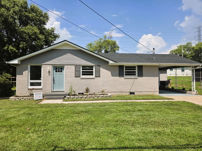 3228 Cloverwood Dr