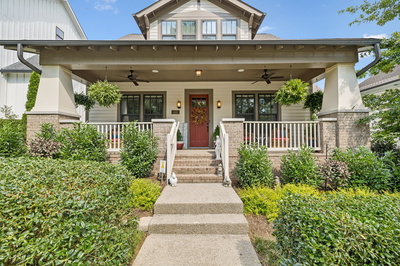 618 Lockwood Ln