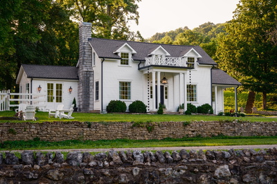 2405 Thompson Rd