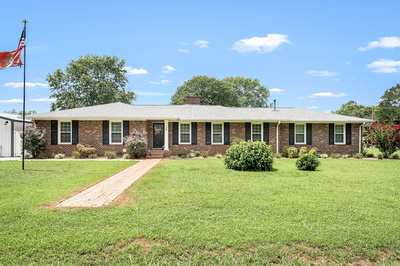 136 Houghton Dr