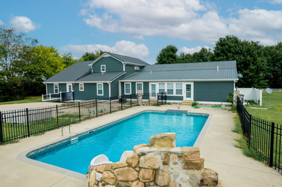 6931 Cowan Rd