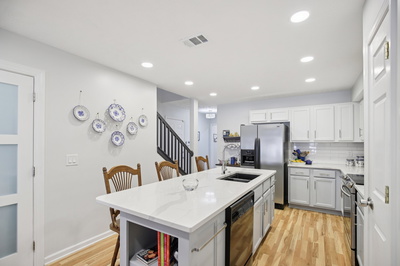 4858 Chelanie Cir