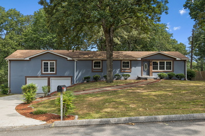102 Warren Pl