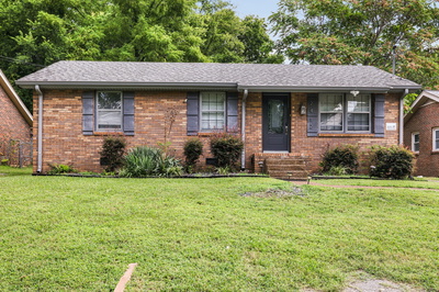 2412 Vaulx Ln