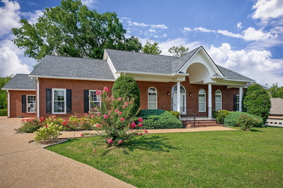 2108 Boxwood Cir