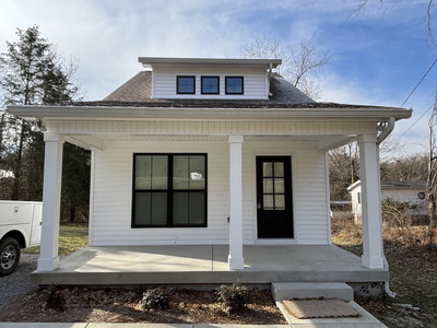 232 Twin Cove Dr