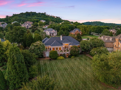 805 Legends Glen Ct