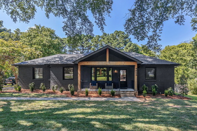 4853 Lynn Dr