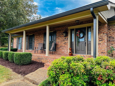 115 Lakeview Trl