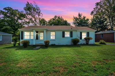 1033 Edgewood Dr