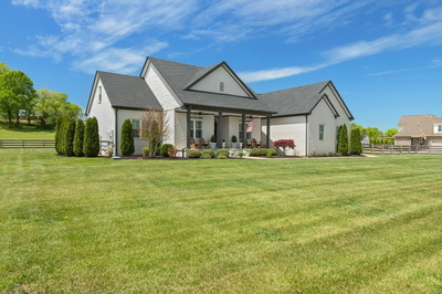 427 Carters Creek Pike