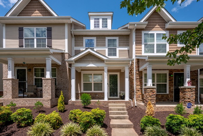 1433 Riverbrook Dr