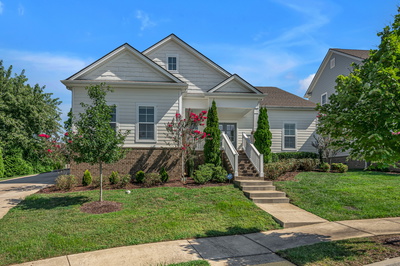 621 Henry Ln