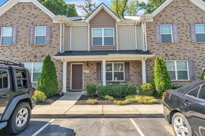 3409 Nightshade Dr