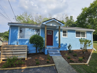 3103 Hillside Rd