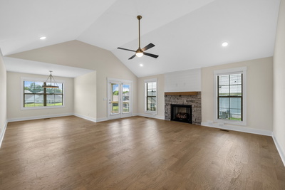 1605 Collins View Way