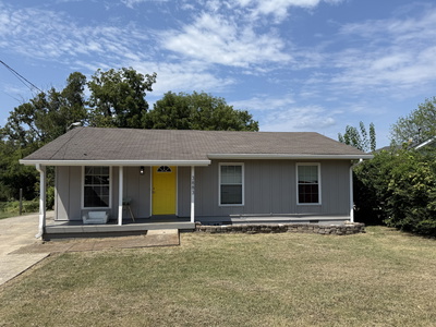 3883 Crouch Dr