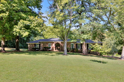 1327 Lipscomb Dr