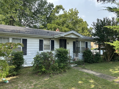 317 Caruthers Ave