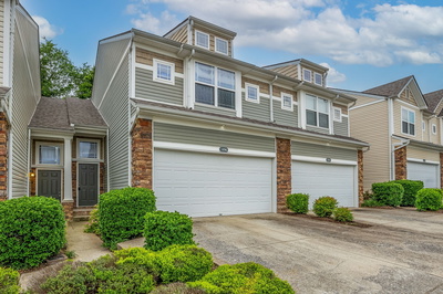 1096 Somerset Springs Dr