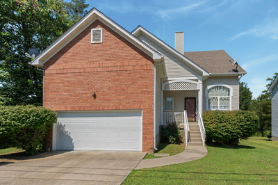 1832 Apple Valley Cir