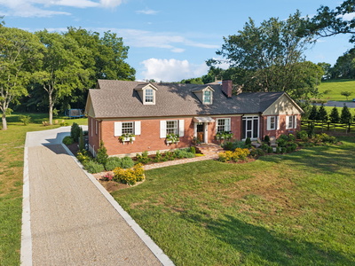 328 Franklin Rd