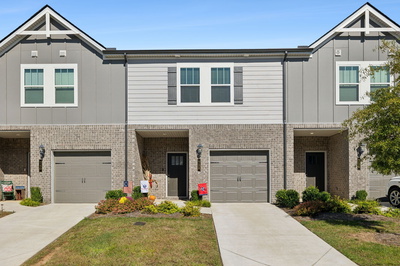 738 Prairie View Dr