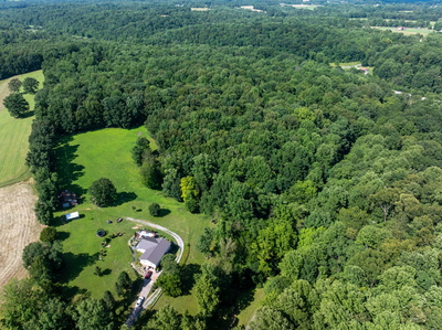 160 W Garretts Creek Rd