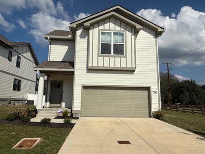 700 Caraway Ln