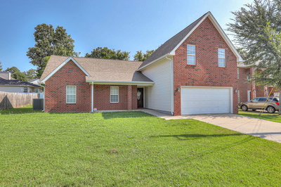 7032 Hickory Pass Ln