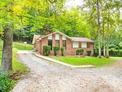 5251 Lewisburg Hwy
