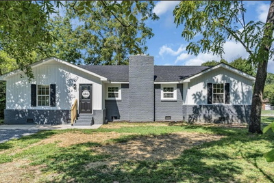 208 Bragg Cir