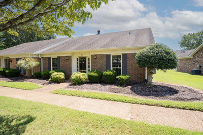 1126 E Northfield Blvd