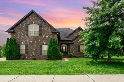212 Hickory Pointe Dr