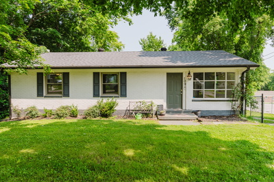 109 Hobbs Dr