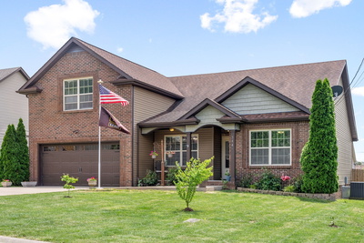 3446 Bradfield Dr