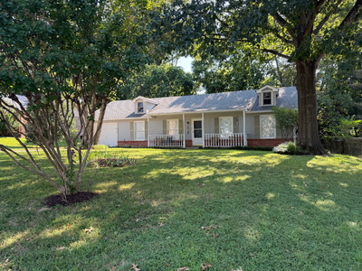 108 Ridgemont Place